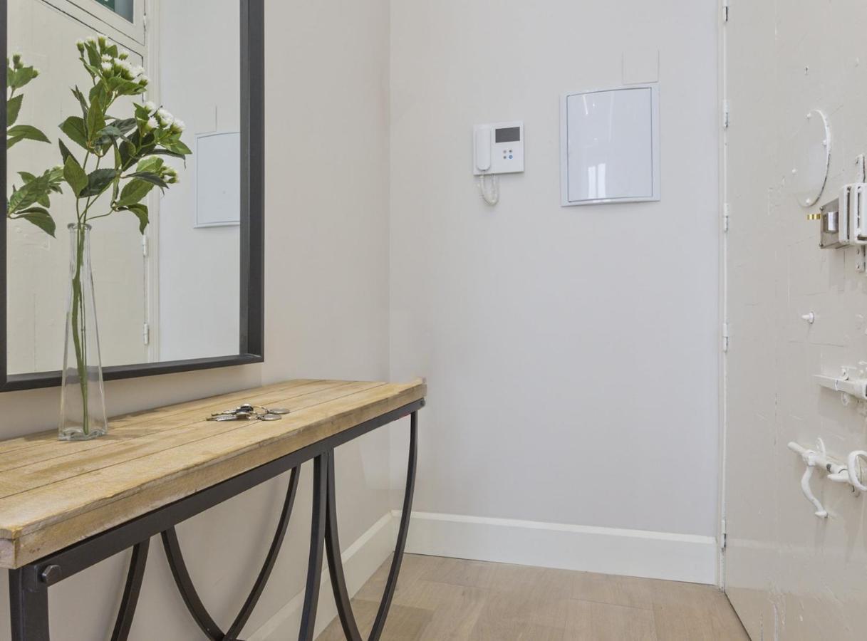 Charming City Center Apartment For 4 Perfect Location, Espoz Y Mina III Madrid Exterior foto